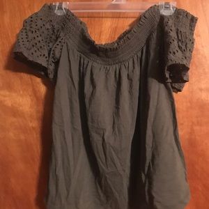 Express off the shoulder